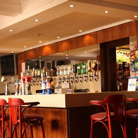 דאמברטון Abbotsford Hotel מראה חיצוני תמונה