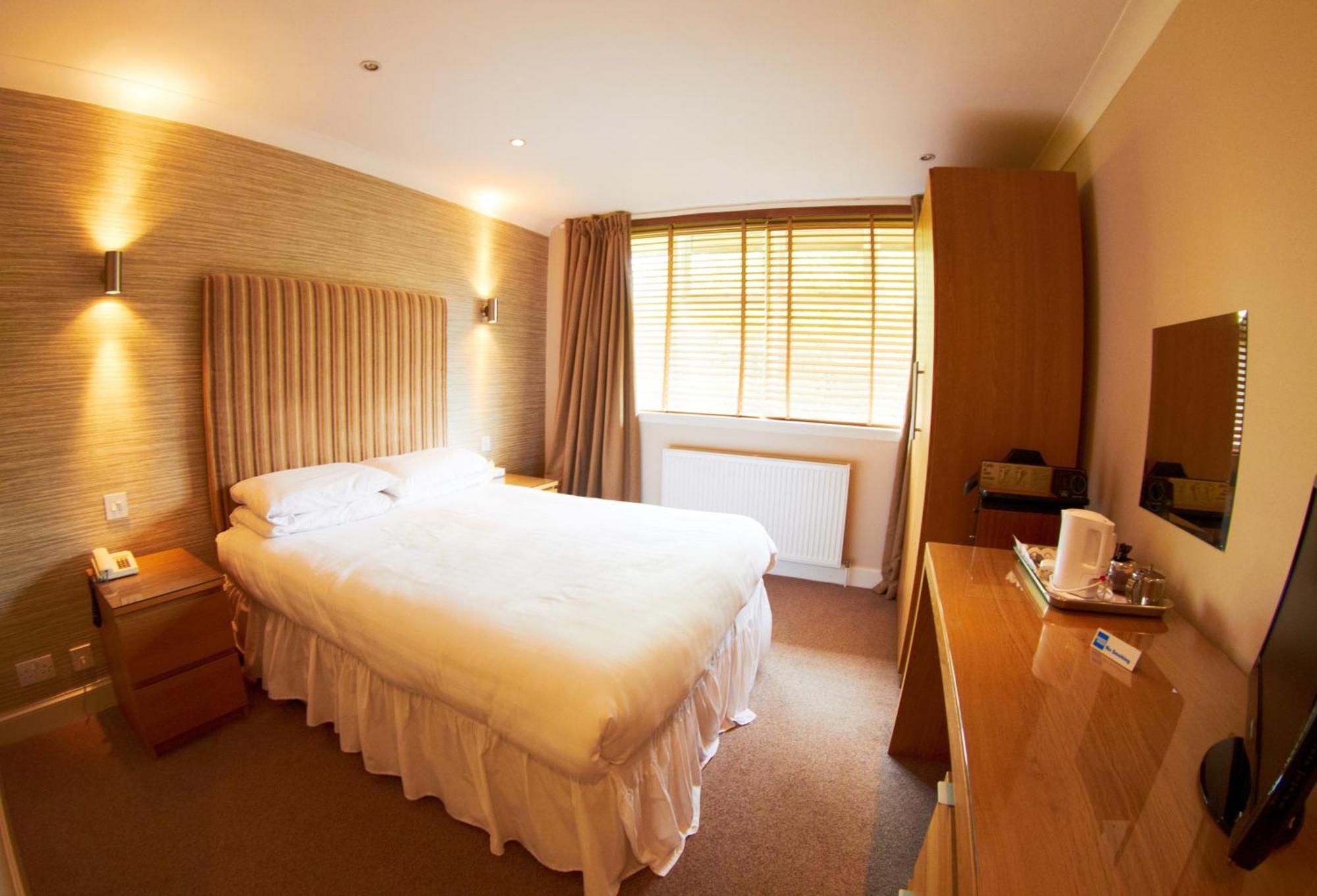 דאמברטון Abbotsford Hotel מראה חיצוני תמונה