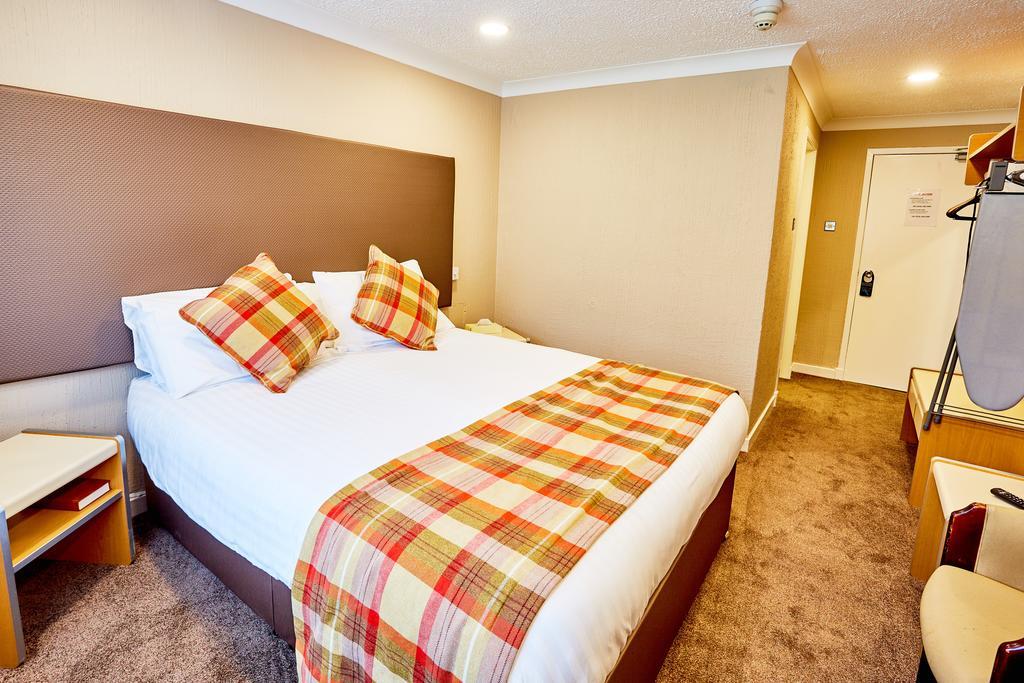 דאמברטון Abbotsford Hotel מראה חיצוני תמונה