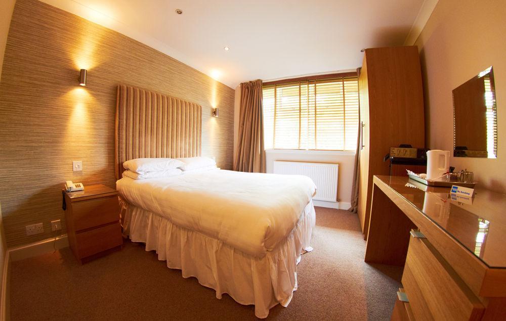 דאמברטון Abbotsford Hotel מראה חיצוני תמונה